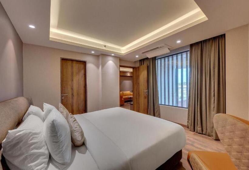 スイート, The Fern Royal Farm Resort Anjar