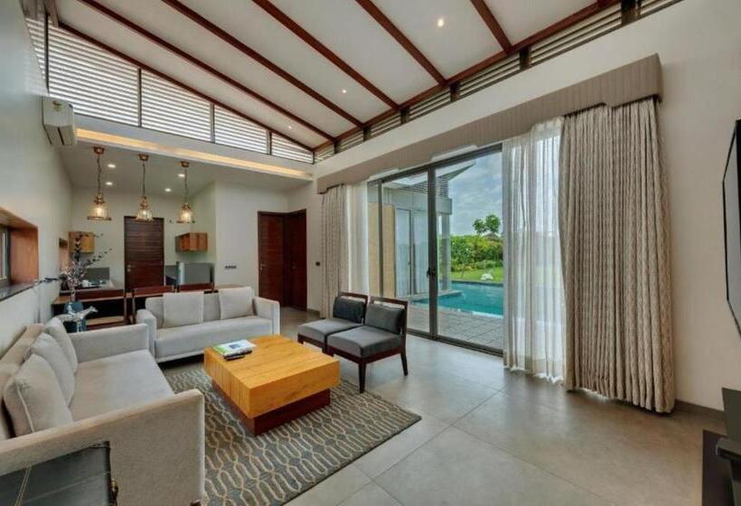 ビラホテル１ベッドルーム, The Fern Royal Farm Resort Anjar