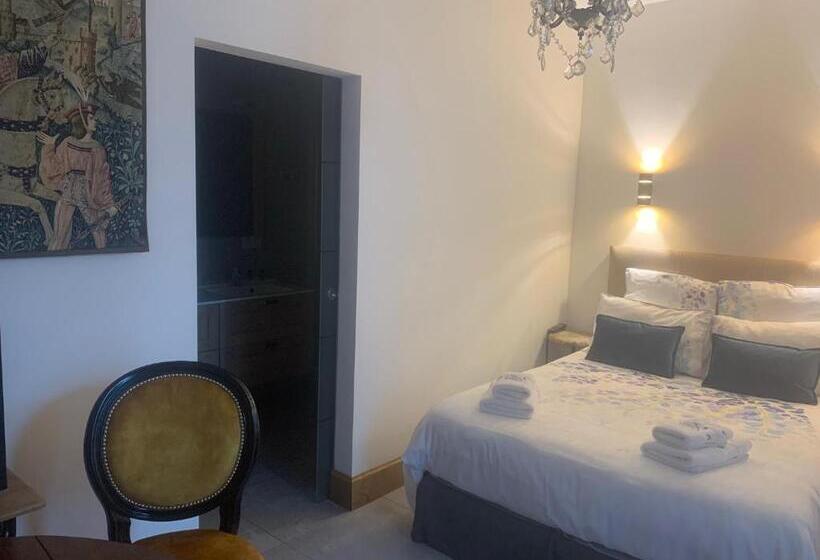 스탠다드 룸, Au Fil Du Temps