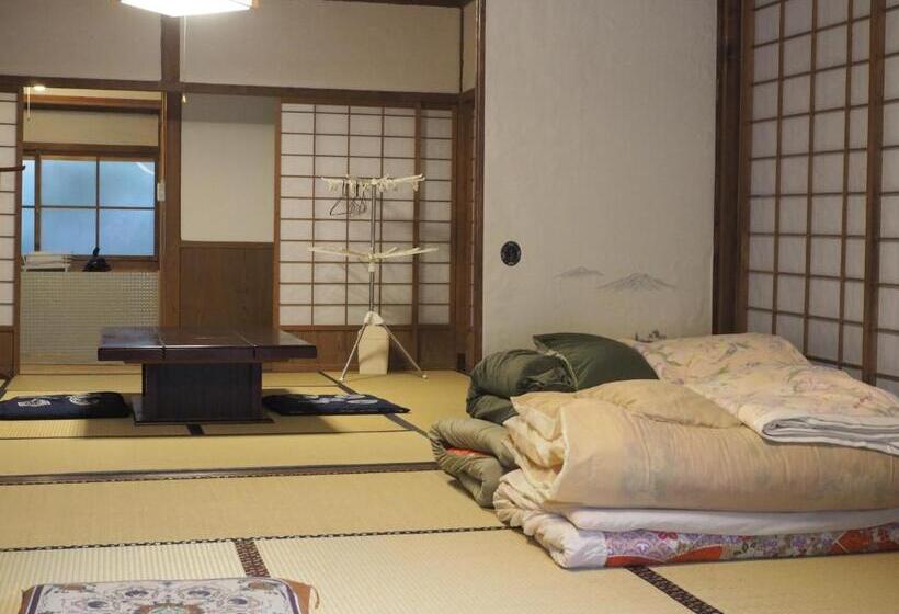 غرفة قياسية, Kamenarien