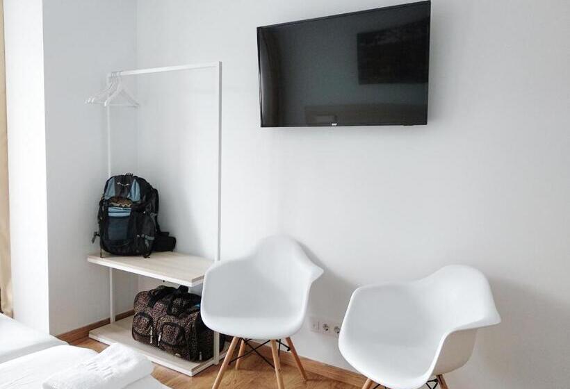 Номер Стандарт, Vía Sacra