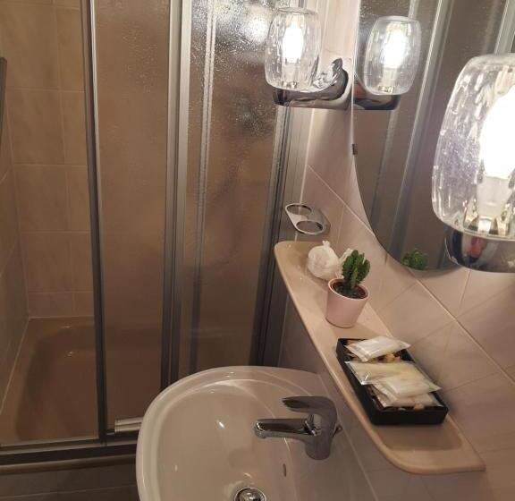 スタンダードシングルルーム, Pension Brenz