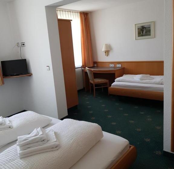 スタンダードトリプルルーム, Pension Brenz