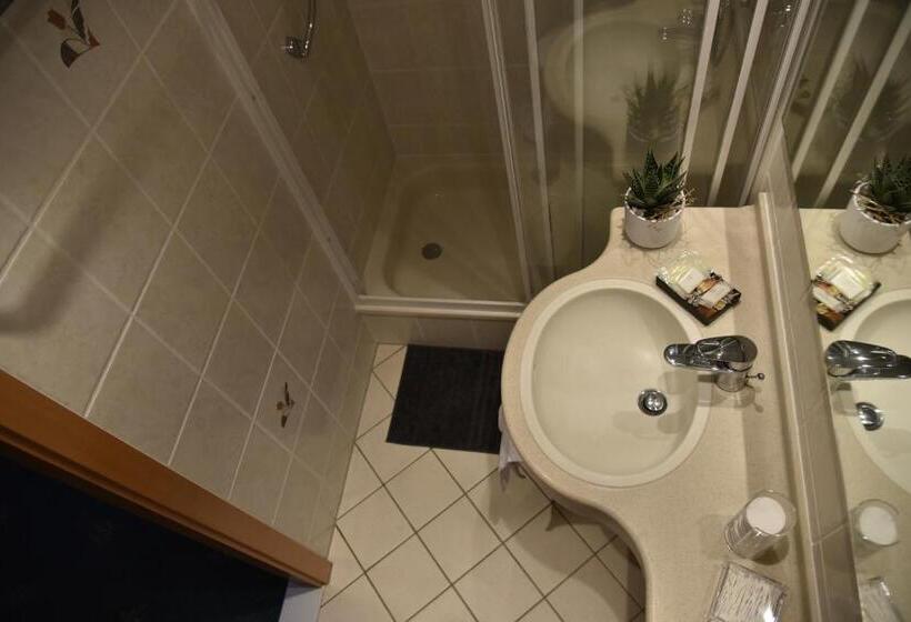 スタンダードトリプルルーム, Pension Brenz