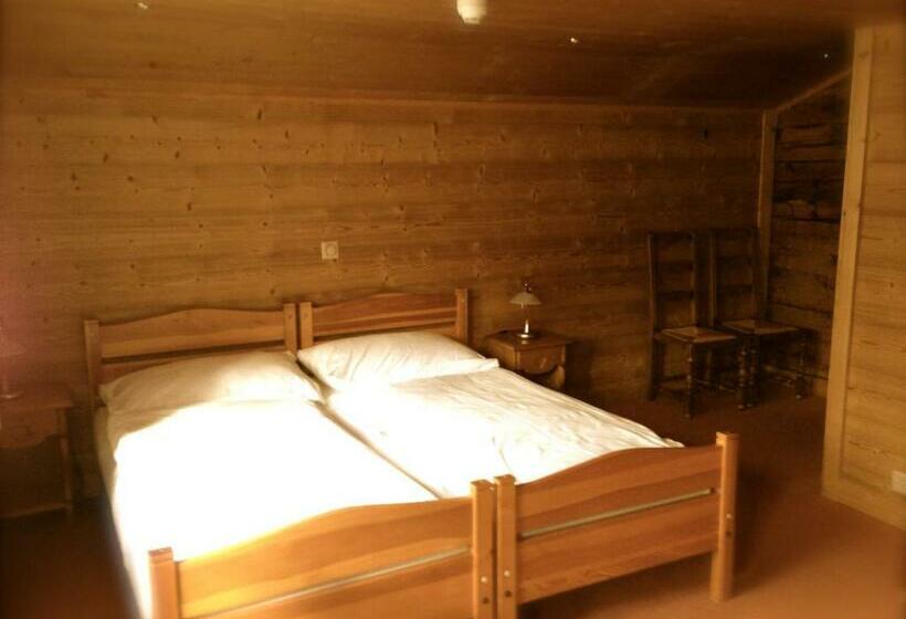 家庭间, Auberge De La Poste