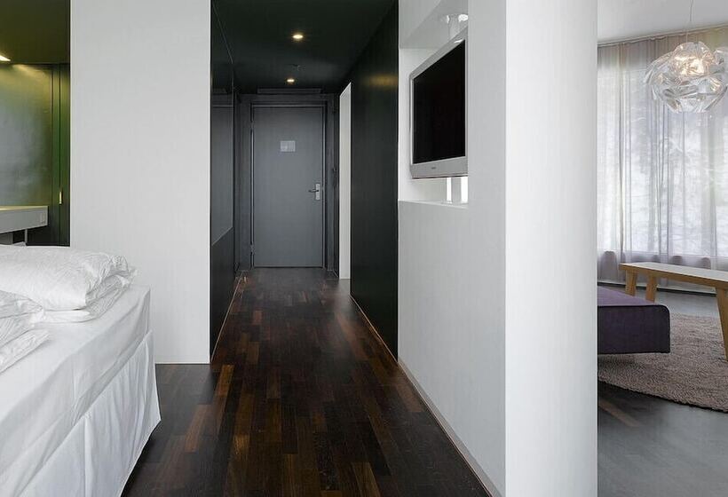 جناح سوبيريور, City Garden