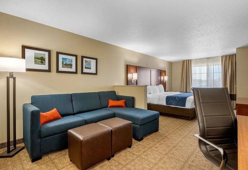 جناح, Comfort Suites