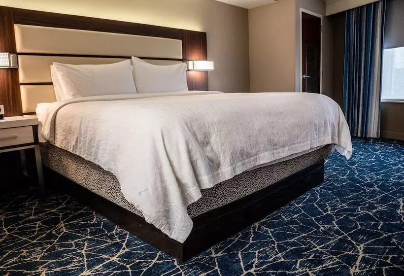 スイート, Hilton Garden Inn Fayetteville Fort Liberty