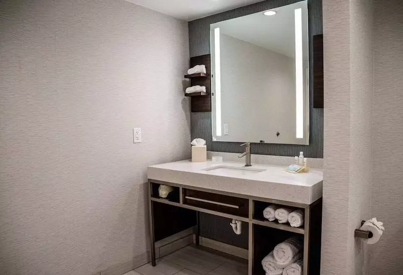 スイート, Hilton Garden Inn Fayetteville Fort Liberty