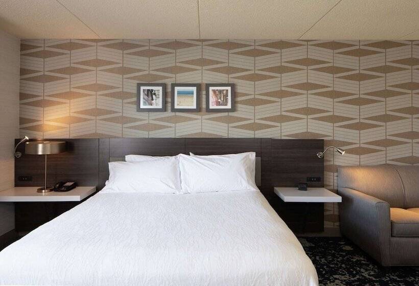 غرفة ديلوكس سرير كينج, Hilton Garden Inn Freeport Downtown