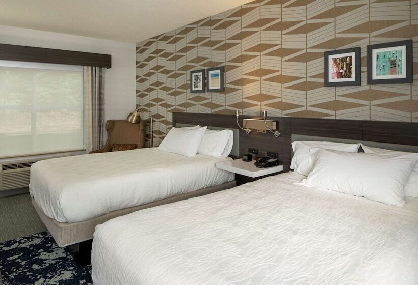 غرفة قياسية لذوى الاحتياجات الخاصة, Hilton Garden Inn Freeport Downtown