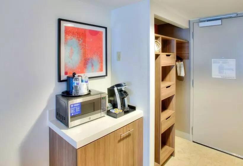 障害者適応デラックスルーム, Hilton Garden Inn Indianapolis Northeast/fishers