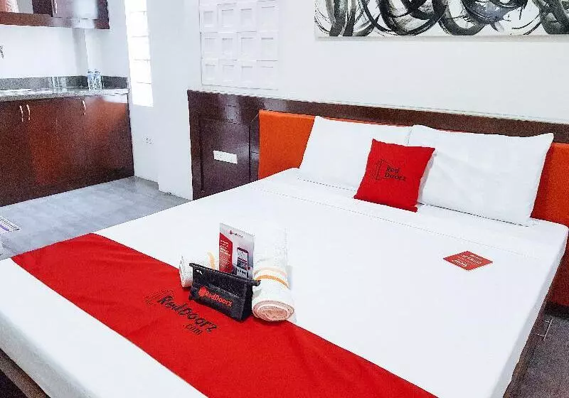 身障者適用キングサイズベッドルーム, Hilton Garden Inn Tampa Airport Westshore