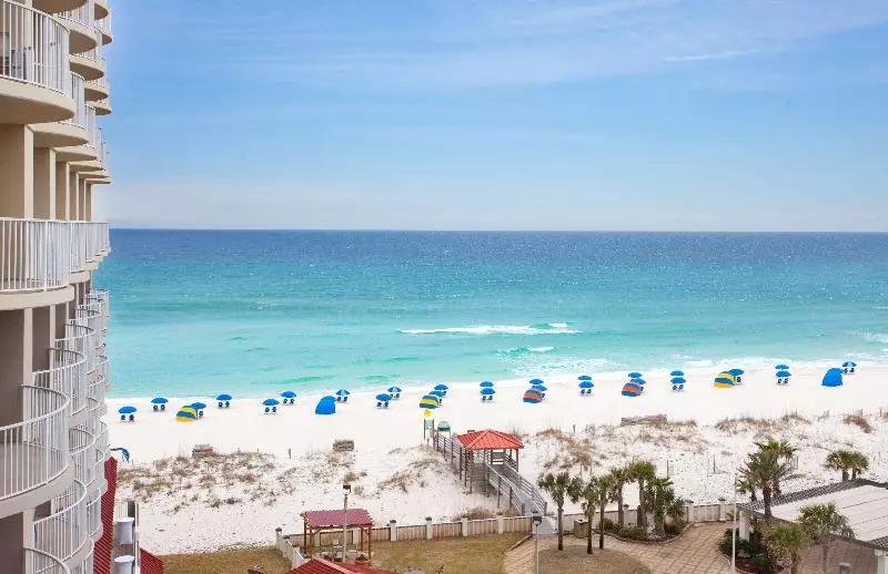 キングサイズベッドのデラックスルーム, Hilton Pensacola Beach