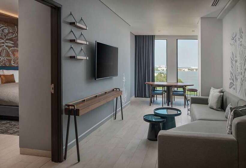 Люкс Кровать Кинг, Hilton Pensacola Beach