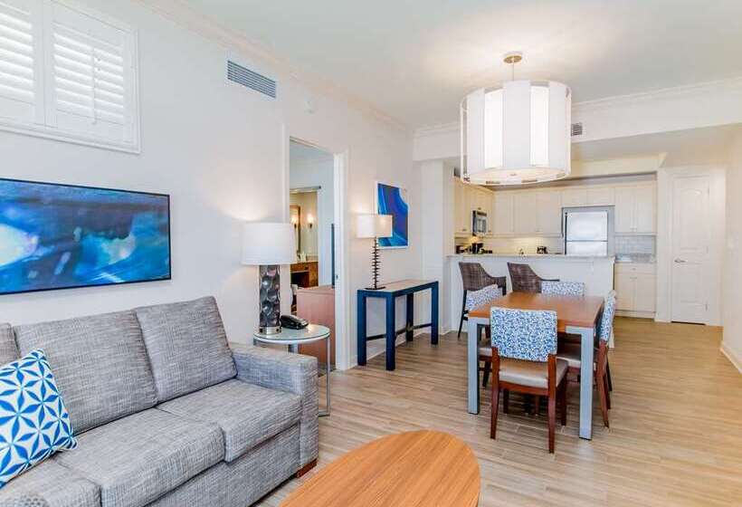 מיטת קינג בסוויטה, Hilton Pensacola Beach