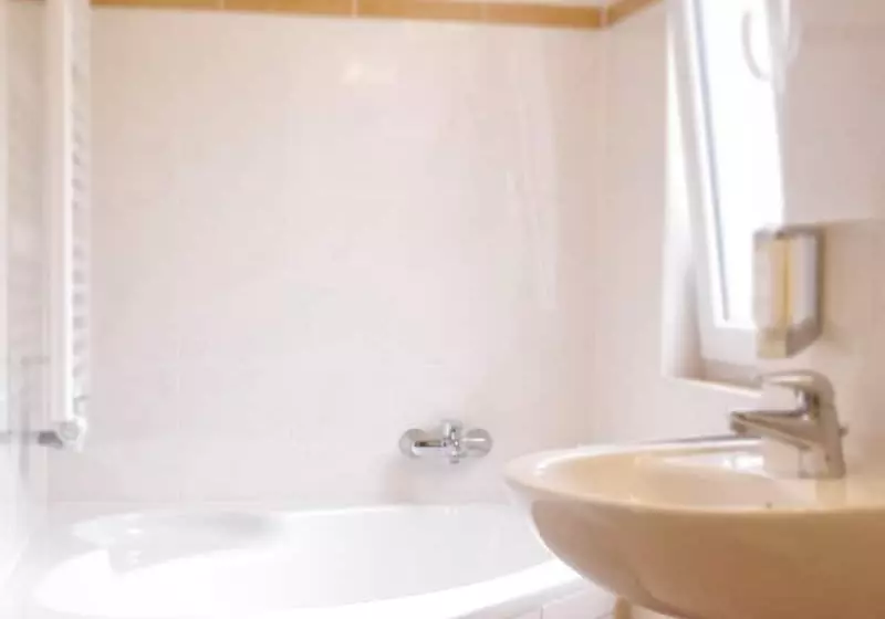 اتاق سوپریور, Weinhotel Des Riesling Zum Grünen Kranz