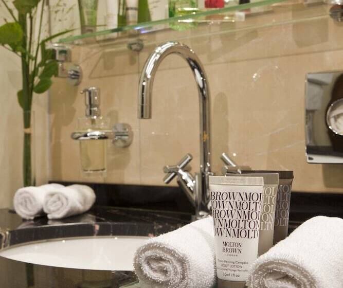 استودیوی استاندارد, Maximilian Munich Apartments &