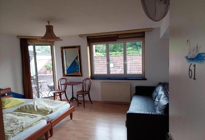 Habitació Estàndard Bany Compartit, Oldtown Hostel Otter