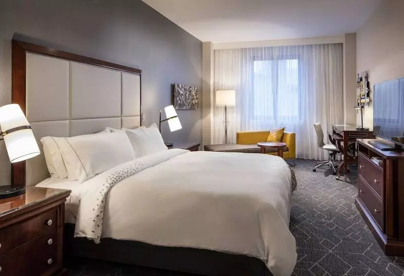 اتاق کلاب, Renaissance Providence Downtown