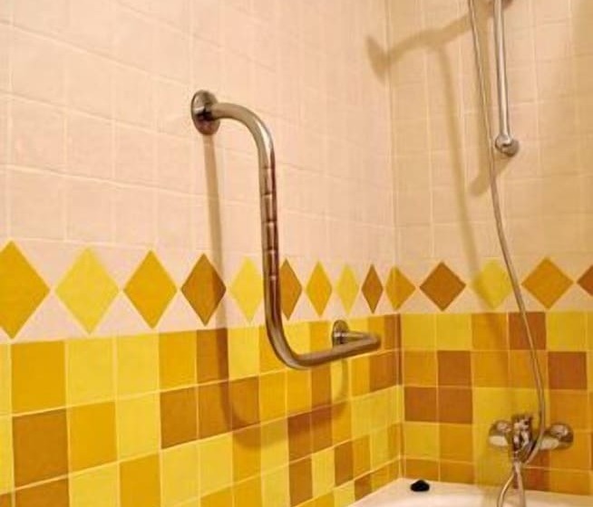 غرفة قياسية, Sierra Luz