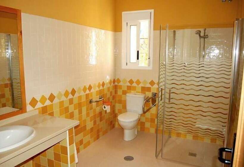 غرفة قياسية ثلاثية, Sierra Luz