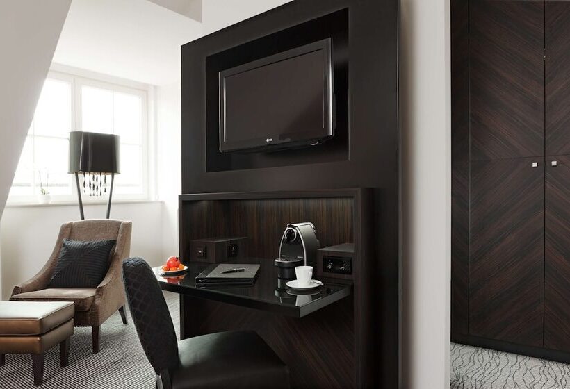 디럭스 룸, Steigenberger Icon Grandhotel Handelshof Leipzig