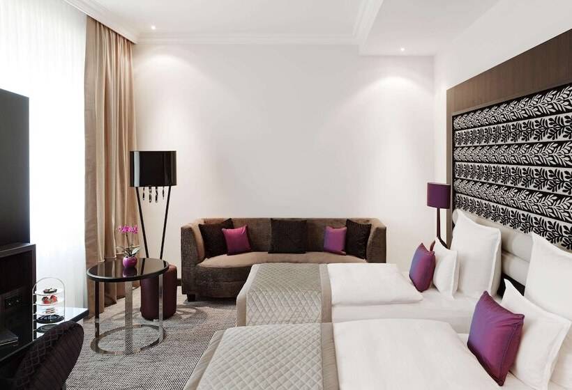 Номер Deluxe, Steigenberger Icon Grandhotel Handelshof Leipzig