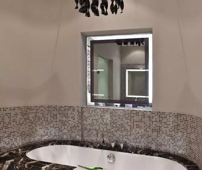 سوییت جونیور, Steigenberger Icon Grandhotel Handelshof Leipzig