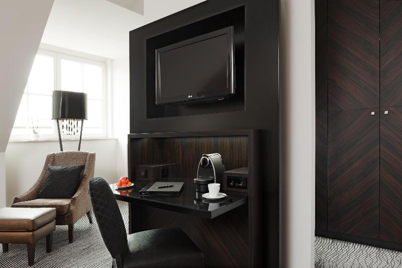 디럭스 룸, Steigenberger Icon Grandhotel Handelshof Leipzig