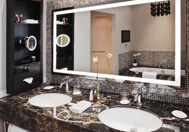 디럭스 룸, Steigenberger Icon Grandhotel Handelshof Leipzig