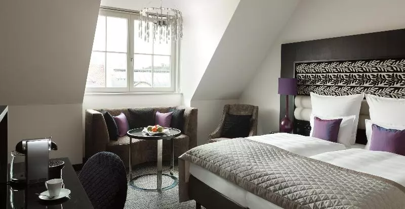 اتاق لوکس, Steigenberger Icon Grandhotel Handelshof Leipzig