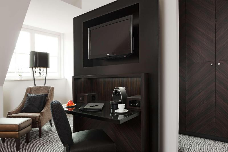 디럭스 룸, Steigenberger Icon Grandhotel Handelshof Leipzig