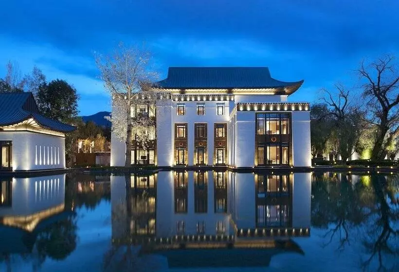 デラックスルーム, The St. Regis Lhasa Resort
