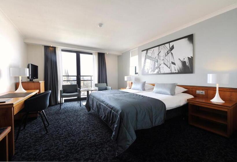 Номер Комфорт, Van Der Valk Theaterhotel De Oranjerie