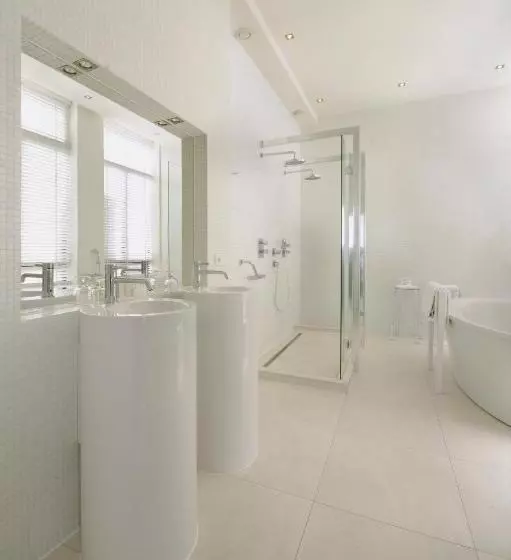 Deluxe-sviitti, Van Der Valk Theaterhotel De Oranjerie