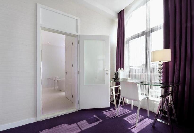 Люкс Повышенной Комфортности, Van Der Valk Theaterhotel De Oranjerie
