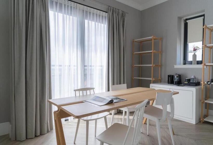 سوییت اجرایی, Van Der Valk Theaterhotel De Oranjerie