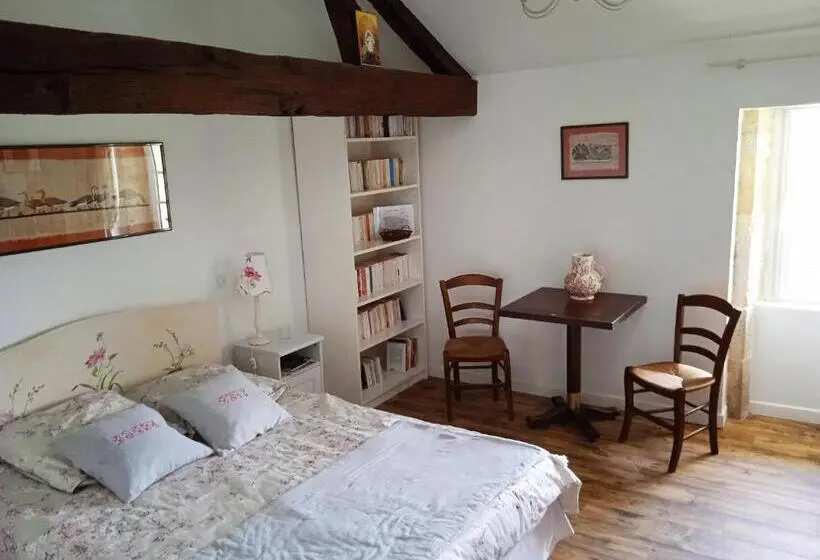 スタンダードルーム, Chambre Dans Prieuré De Caractère Xviii Siècle