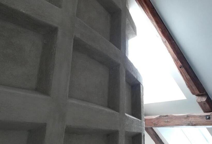 豪华房间, 1622 Adults Only