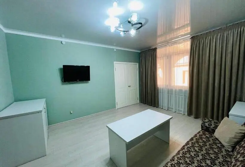 Quarto Deluxe, Green
