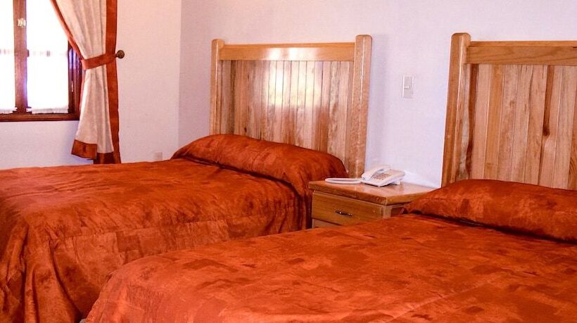 带2个双人床的标准工作室, La Casona