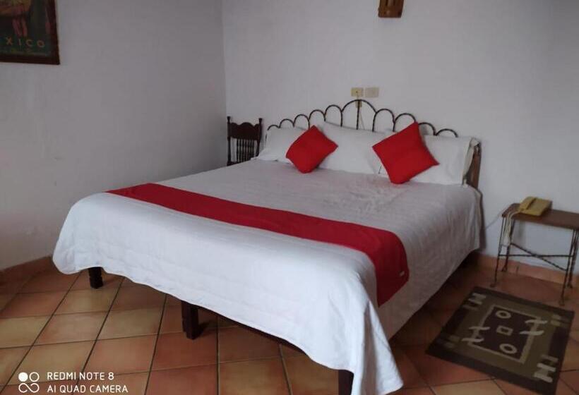 带大床的高级房间, Montecarlo