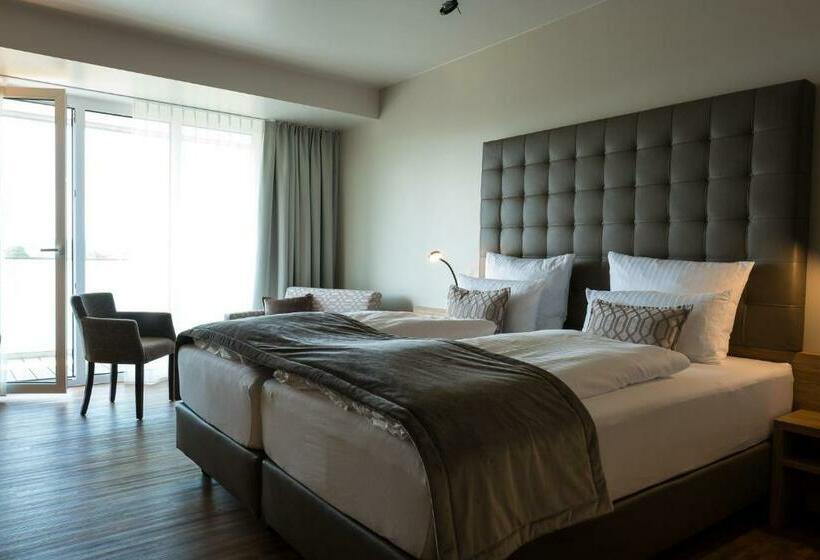 סוויטת ג'וניור עם מרפסת, Rebhan S Business Und Wellness