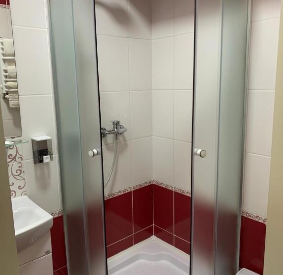 غرفة قياسية, Riviera