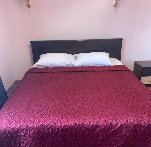 סוויטת ג'וניור, Riviera