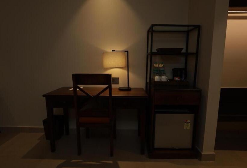 غرفة قياسية سرير كينج, Mango Tree Resorts