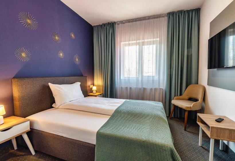 غرفة قياسية فردية, Saga Rooms