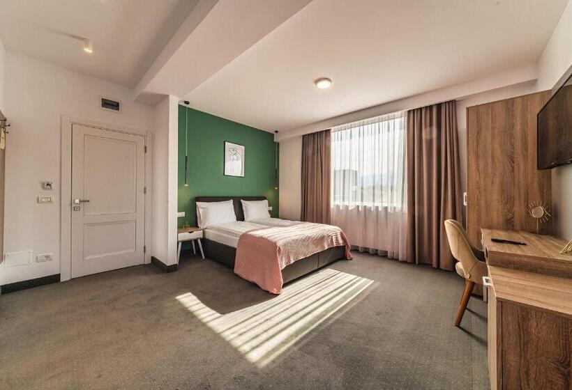 غرفة ديلوكس مزودة بشرفة, Saga Rooms