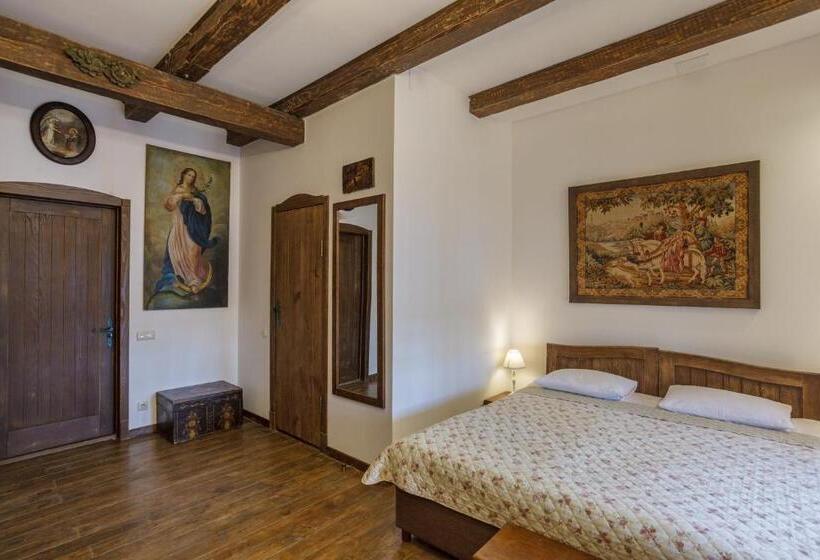 Номер Стандарт, бутик отель «via Regia»